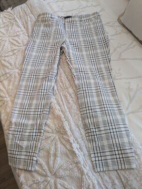 Banana Republic White and Black Plaid Pants